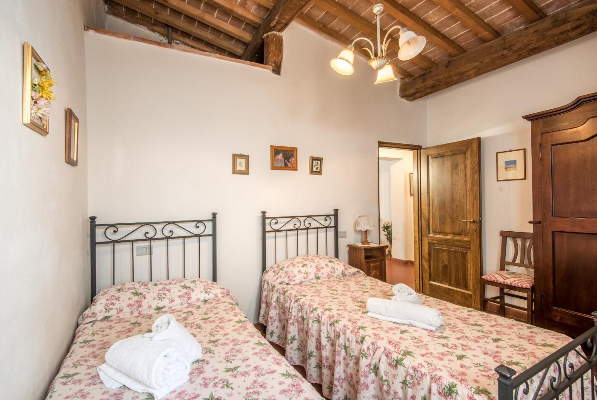 Poggio Primo - Trilocale Etrusco Villa Castiglion Fibocchi Luaran gambar